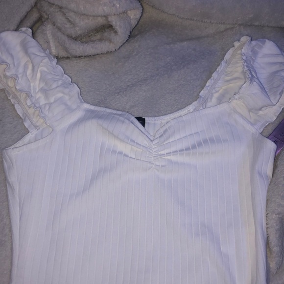 Shirts - Picture 4 of 5